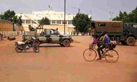 Burkina Faso : le chef de la junte démis de ses fonctions, annoncent des militaires à la télévision