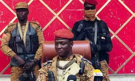 Coup d’État au Burkina Faso : les raisons de la chute du putschiste Paul-Henri Damiba.