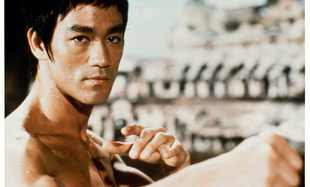 Les causes de la mort mystérieuse de Bruce Lee ont été finalement révélées