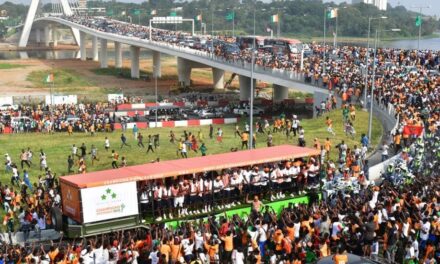 En Images : La parade triomphale des Éléphants à Abidjan avec le trophée de la CAN 2024